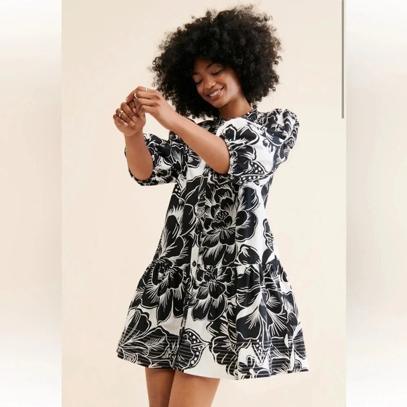 FARM Rio Dresses & Skirts - FARM RIO Chita Woodcut Dress